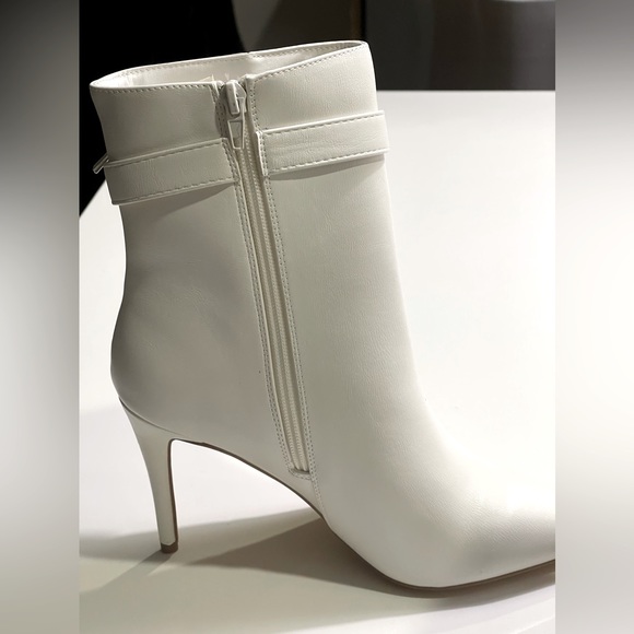 Silver Rhinestone Zip Pouch White Heel Booties - Picture 10 of 11